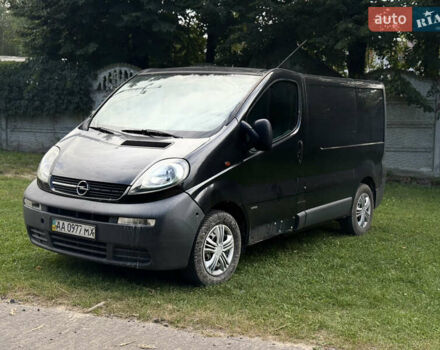 Чорний Опель Віваро, об'ємом двигуна 1.9 л та пробігом 250 тис. км за 3700 $, фото 1 на Automoto.ua