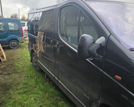 Черный Опель Виваро, объемом двигателя 1.9 л и пробегом 1000 тыс. км за 5118 $, фото 2 на Automoto.ua