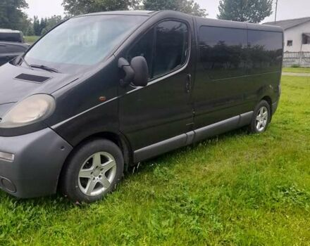 Черный Опель Виваро, объемом двигателя 2.5 л и пробегом 380 тыс. км за 8200 $, фото 1 на Automoto.ua