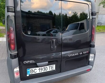 Черный Опель Виваро, объемом двигателя 1.9 л и пробегом 302 тыс. км за 7800 $, фото 2 на Automoto.ua