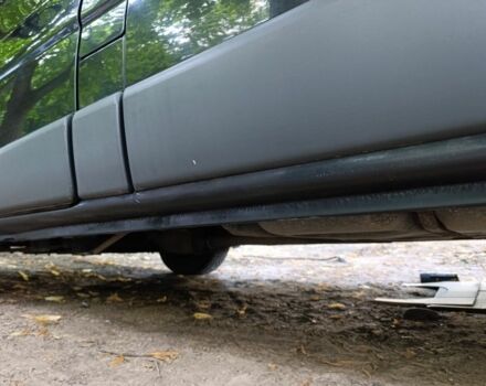 Черный Опель Виваро, объемом двигателя 1.9 л и пробегом 302 тыс. км за 7800 $, фото 6 на Automoto.ua