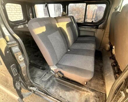 Чорний Опель Віваро, об'ємом двигуна 1.9 л та пробігом 300 тис. км за 4200 $, фото 6 на Automoto.ua