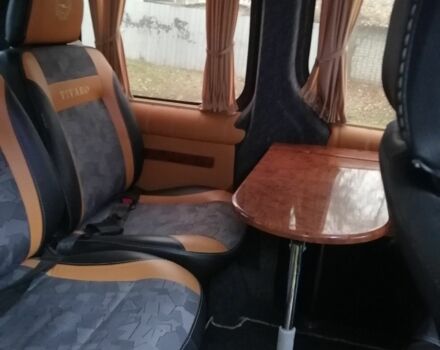 Черный Опель Виваро, объемом двигателя 2.5 л и пробегом 188 тыс. км за 7200 $, фото 7 на Automoto.ua