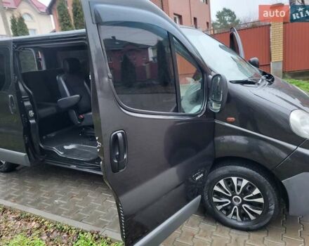 Чорний Опель Віваро, об'ємом двигуна 2 л та пробігом 241 тис. км за 9950 $, фото 60 на Automoto.ua
