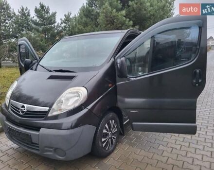 Чорний Опель Віваро, об'ємом двигуна 2 л та пробігом 241 тис. км за 9950 $, фото 41 на Automoto.ua