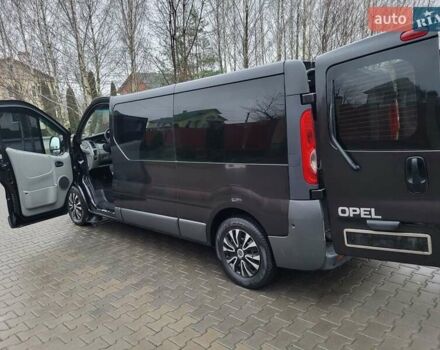 Чорний Опель Віваро, об'ємом двигуна 2 л та пробігом 241 тис. км за 9950 $, фото 49 на Automoto.ua