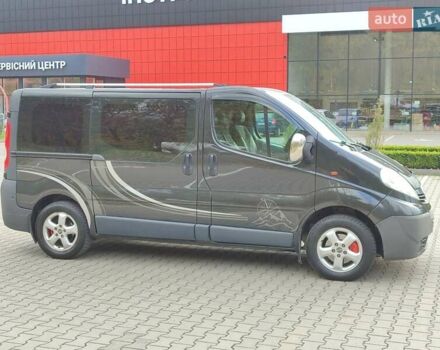 Чорний Опель Віваро, об'ємом двигуна 2 л та пробігом 277 тис. км за 7850 $, фото 2 на Automoto.ua