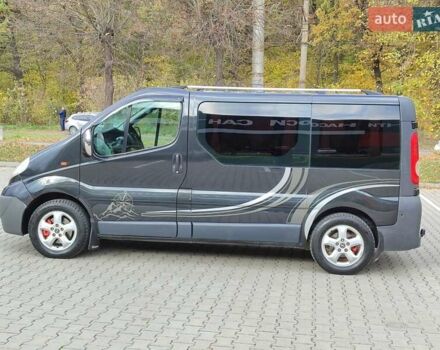 Чорний Опель Віваро, об'ємом двигуна 2 л та пробігом 277 тис. км за 7850 $, фото 1 на Automoto.ua