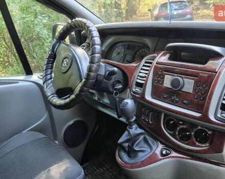 Черный Опель Виваро, объемом двигателя 2 л и пробегом 305 тыс. км за 7900 $, фото 15 на Automoto.ua