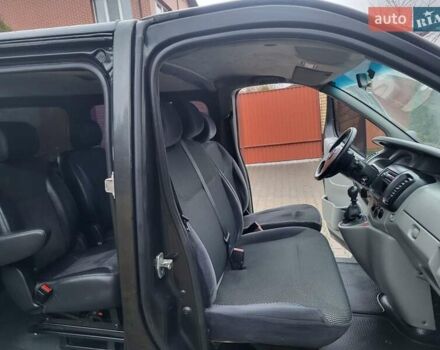Чорний Опель Віваро, об'ємом двигуна 2 л та пробігом 241 тис. км за 9950 $, фото 61 на Automoto.ua