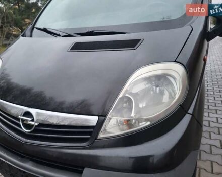Чорний Опель Віваро, об'ємом двигуна 2 л та пробігом 241 тис. км за 9950 $, фото 10 на Automoto.ua
