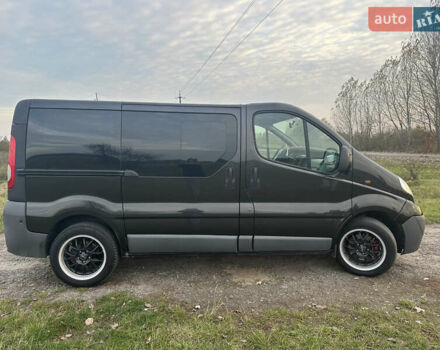 Чорний Опель Віваро, об'ємом двигуна 2 л та пробігом 273 тис. км за 9900 $, фото 11 на Automoto.ua