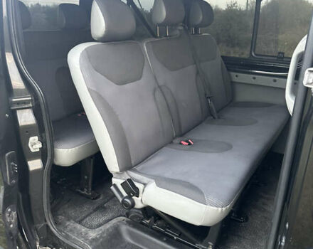 Чорний Опель Віваро, об'ємом двигуна 2 л та пробігом 273 тис. км за 9900 $, фото 17 на Automoto.ua