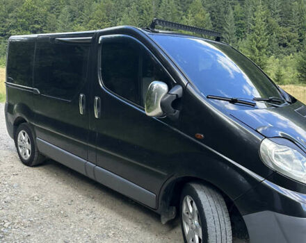 Чорний Опель Віваро, об'ємом двигуна 2.02 л та пробігом 320 тис. км за 8499 $, фото 6 на Automoto.ua