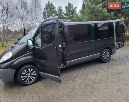 Чорний Опель Віваро, об'ємом двигуна 2 л та пробігом 241 тис. км за 9950 $, фото 45 на Automoto.ua