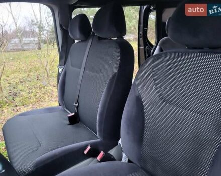 Чорний Опель Віваро, об'ємом двигуна 2 л та пробігом 241 тис. км за 9950 $, фото 89 на Automoto.ua