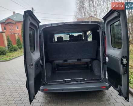 Чорний Опель Віваро, об'ємом двигуна 2 л та пробігом 241 тис. км за 9950 $, фото 52 на Automoto.ua