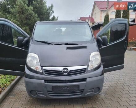 Чорний Опель Віваро, об'ємом двигуна 2 л та пробігом 241 тис. км за 9950 $, фото 40 на Automoto.ua