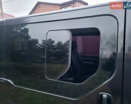 Чорний Опель Віваро, об'ємом двигуна 2 л та пробігом 241 тис. км за 9950 $, фото 58 на Automoto.ua