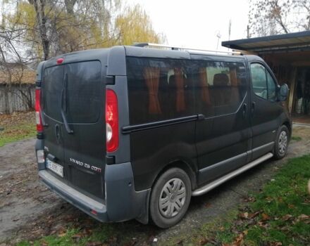 Черный Опель Виваро, объемом двигателя 2.5 л и пробегом 188 тыс. км за 7200 $, фото 2 на Automoto.ua