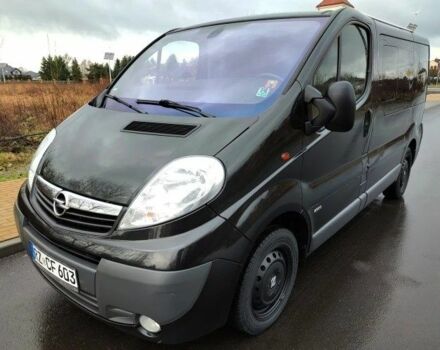 Черный Опель Виваро, объемом двигателя 2 л и пробегом 230 тыс. км за 7400 $, фото 2 на Automoto.ua