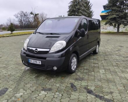 Черный Опель Виваро, объемом двигателя 2 л и пробегом 265 тыс. км за 12500 $, фото 1 на Automoto.ua