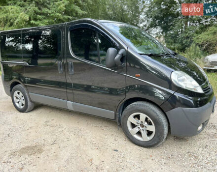 Черный Опель Виваро, объемом двигателя 2.5 л и пробегом 316 тыс. км за 9700 $, фото 11 на Automoto.ua