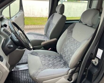 Черный Опель Виваро, объемом двигателя 1.9 л и пробегом 230 тыс. км за 3300 $, фото 12 на Automoto.ua