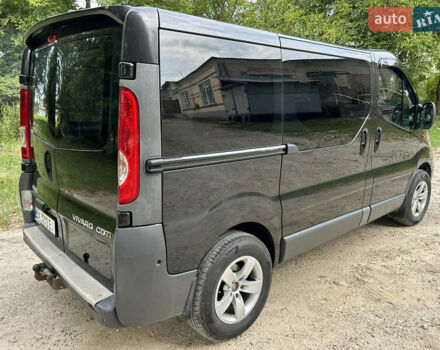 Черный Опель Виваро, объемом двигателя 2.5 л и пробегом 316 тыс. км за 9700 $, фото 8 на Automoto.ua