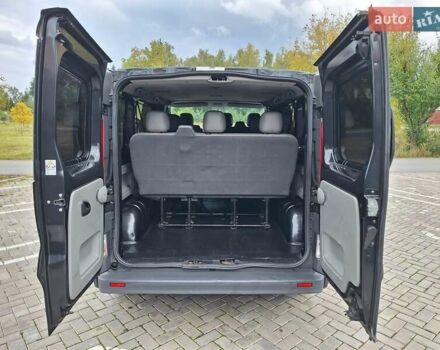 Черный Опель Виваро, объемом двигателя 2 л и пробегом 199 тыс. км за 13999 $, фото 26 на Automoto.ua