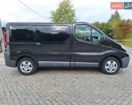Черный Опель Виваро, объемом двигателя 2 л и пробегом 199 тыс. км за 13999 $, фото 3 на Automoto.ua