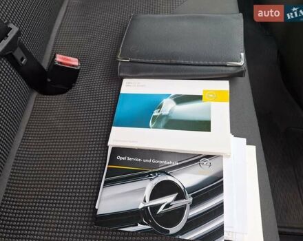 Черный Опель Виваро, объемом двигателя 2 л и пробегом 199 тыс. км за 13999 $, фото 33 на Automoto.ua