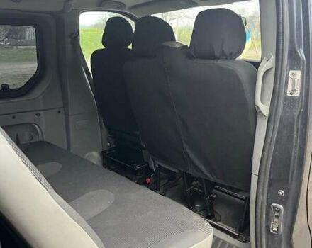 Чорний Опель Віваро, об'ємом двигуна 2.5 л та пробігом 289 тис. км за 10500 $, фото 6 на Automoto.ua