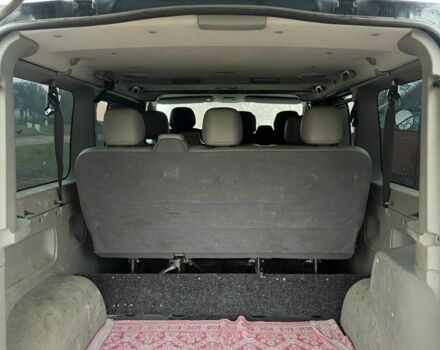 Чорний Опель Віваро, об'ємом двигуна 2.5 л та пробігом 289 тис. км за 10500 $, фото 5 на Automoto.ua