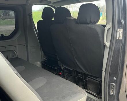 Чорний Опель Віваро, об'ємом двигуна 2.5 л та пробігом 289 тис. км за 10500 $, фото 7 на Automoto.ua