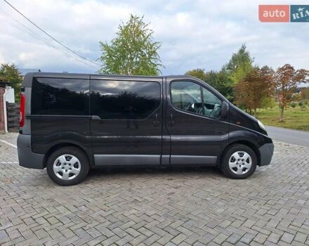 Черный Опель Виваро, объемом двигателя 2 л и пробегом 199 тыс. км за 13999 $, фото 4 на Automoto.ua