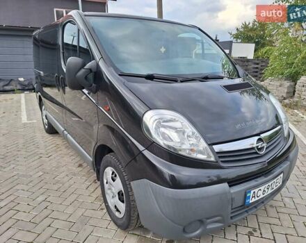 Черный Опель Виваро, объемом двигателя 2 л и пробегом 199 тыс. км за 14200 $, фото 7 на Automoto.ua
