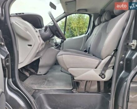 Черный Опель Виваро, объемом двигателя 2 л и пробегом 199 тыс. км за 13999 $, фото 30 на Automoto.ua