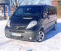 Чорний Опель Віваро, об'ємом двигуна 2.5 л та пробігом 400 тис. км за 13500 $, фото 1 на Automoto.ua