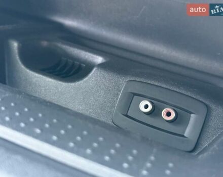 Черный Опель Виваро, объемом двигателя 2 л и пробегом 198 тыс. км за 13950 $, фото 51 на Automoto.ua