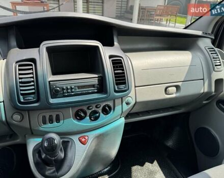 Черный Опель Виваро, объемом двигателя 2 л и пробегом 273 тыс. км за 12400 $, фото 16 на Automoto.ua