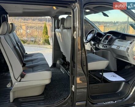 Черный Опель Виваро, объемом двигателя 2 л и пробегом 198 тыс. км за 13950 $, фото 47 на Automoto.ua