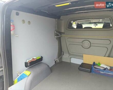 Черный Опель Виваро, объемом двигателя 2.5 л и пробегом 392 тыс. км за 13400 $, фото 20 на Automoto.ua