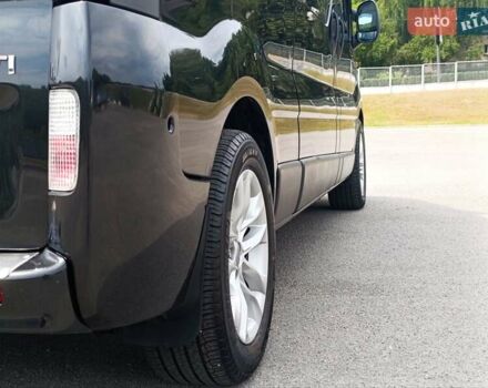 Черный Опель Виваро, объемом двигателя 2.5 л и пробегом 392 тыс. км за 13400 $, фото 1 на Automoto.ua