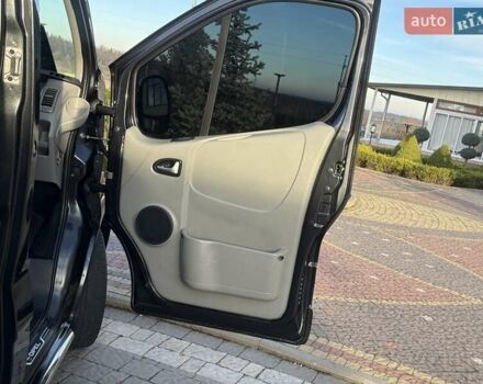 Черный Опель Виваро, объемом двигателя 2 л и пробегом 198 тыс. км за 13950 $, фото 49 на Automoto.ua