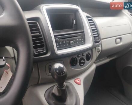 Черный Опель Виваро, объемом двигателя 2 л и пробегом 220 тыс. км за 13600 $, фото 13 на Automoto.ua