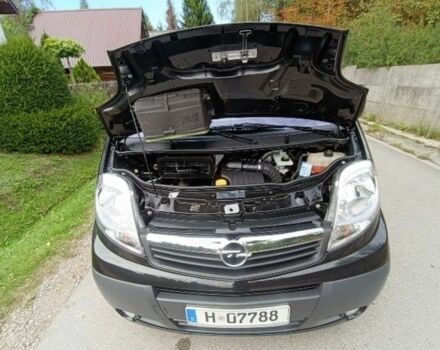 Черный Опель Виваро, объемом двигателя 2.5 л и пробегом 161 тыс. км за 7800 $, фото 23 на Automoto.ua