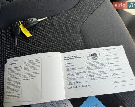 Чорний Опель Віваро, об'ємом двигуна 2 л та пробігом 192 тис. км за 17750 $, фото 16 на Automoto.ua