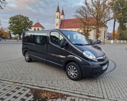 Черный Опель Виваро, объемом двигателя 2 л и пробегом 332 тыс. км за 8800 $, фото 1 на Automoto.ua