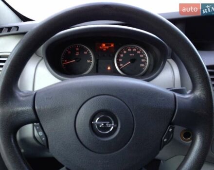 Черный Опель Виваро, объемом двигателя 2 л и пробегом 250 тыс. км за 14200 $, фото 16 на Automoto.ua
